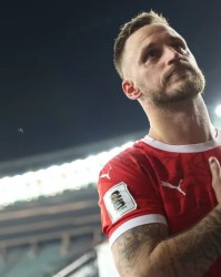 MK体育平台-阿瑙：我把队史进球纪录献给家人，这是我生涯最高光时刻之一